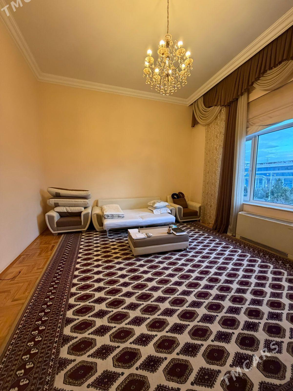 Подвойского 3 ком 2 эт элитка - ул. Подвойского (Битарап Туркменистан шаёлы) - img 1