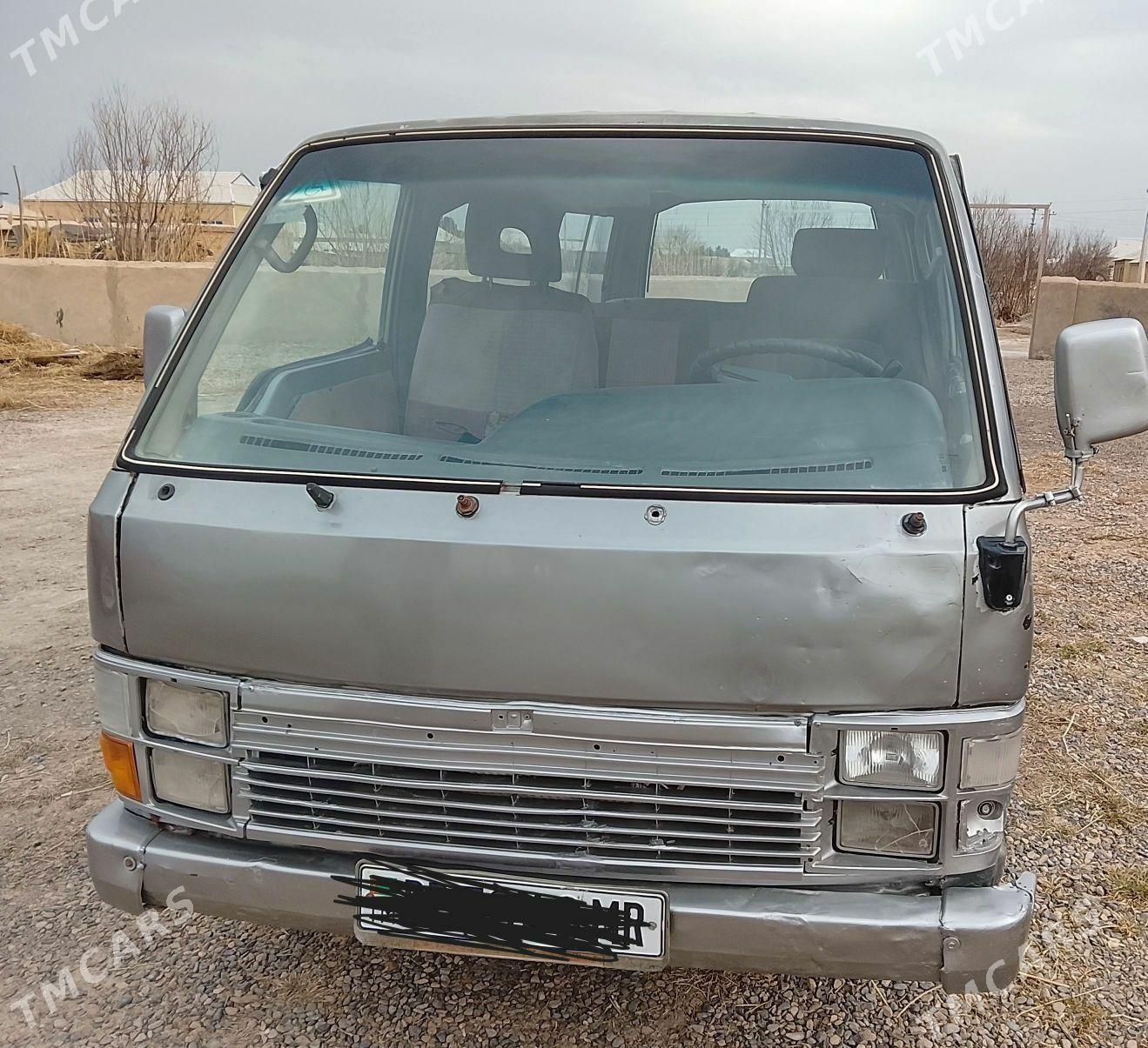 Toyota Hiace 1992 - 35 000 TMT - Sakarçäge - img 1