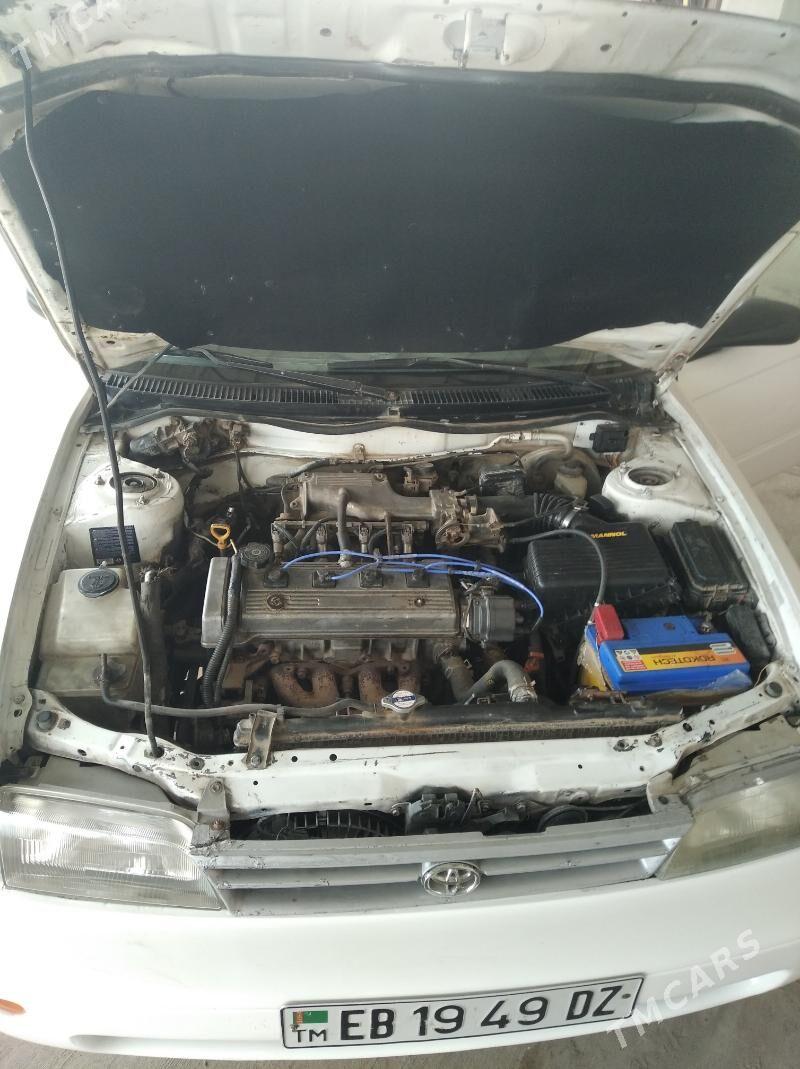 Toyota Corolla 1996 - 80 000 TMT - Дашогуз - img 1