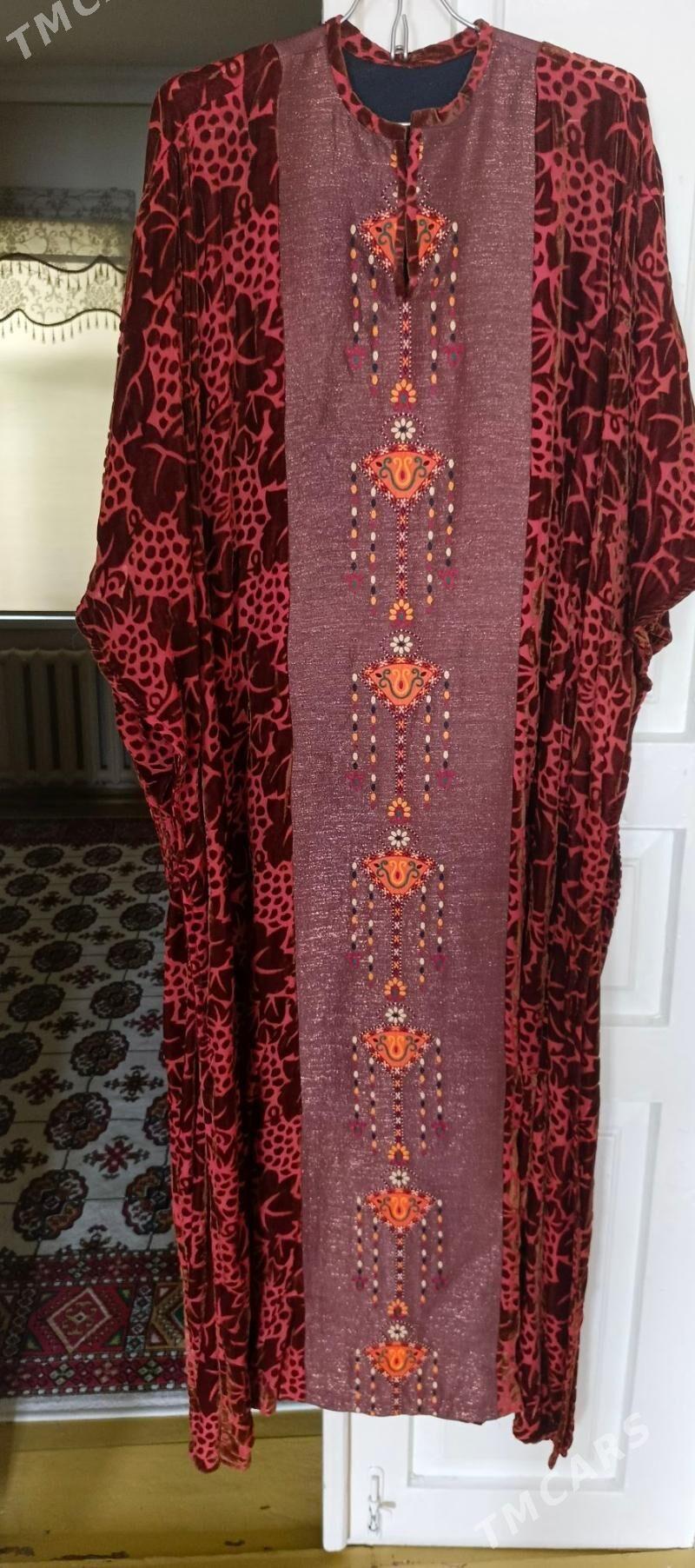 Güllü pommah yakalary el keşde - Анев - img 1