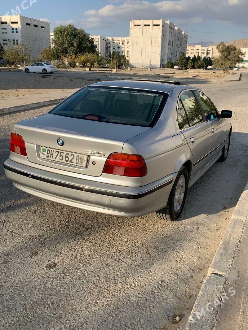 BMW E39 2000 - 105 000 TMT - Balkanabat - img 1