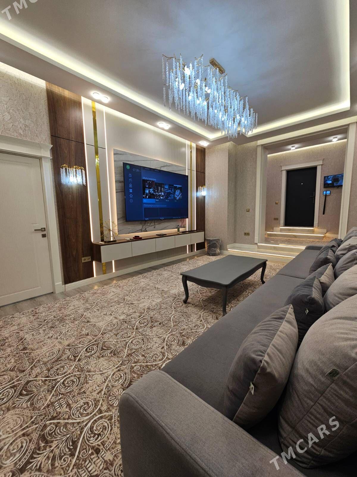 3 mkr 3 komnat 1 etaž - 3 мкр - img 1