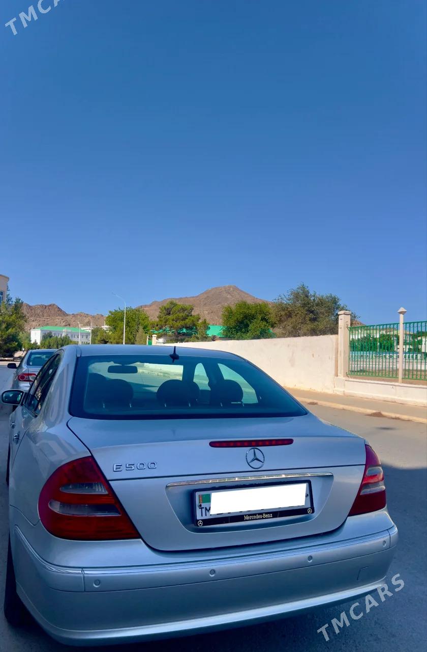 Mercedes-Benz E500 2003 - 120 000 TMT - Туркменбаши - img 1
