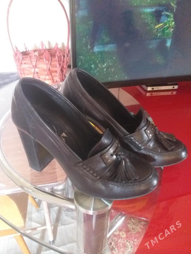 Туфли чистая кожа - 6 мкр - img 1
