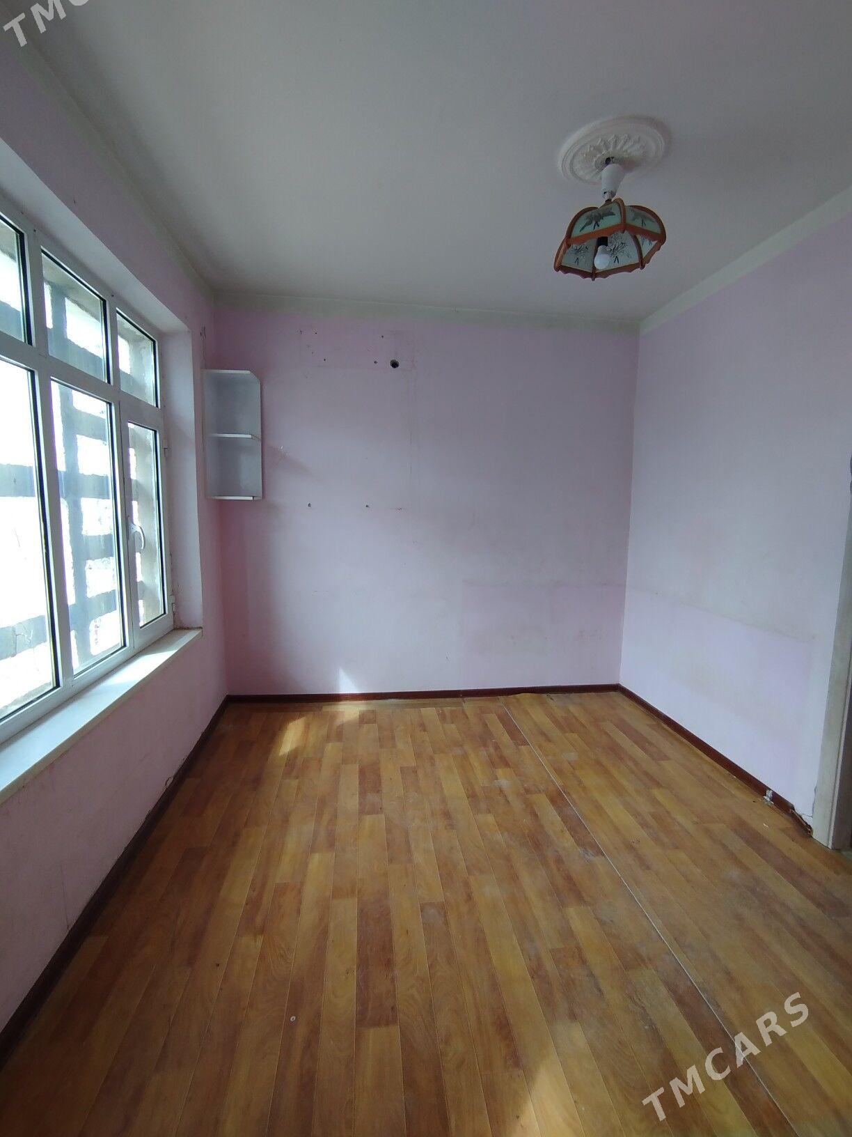 Мир4 Аркачка 4/2 этаж 3 ком - Parahat 4 - img 1