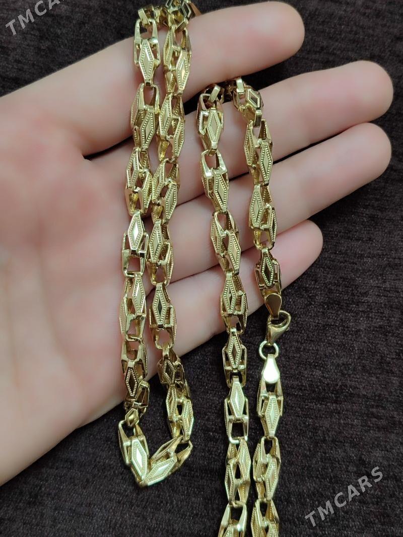 gyzyl sepocka - Parahat 2 - img 1