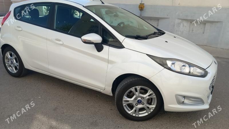 Ford Fiesta 2014 - 125 000 TMT - Gagarin köç, köne Howa menzili - img 1