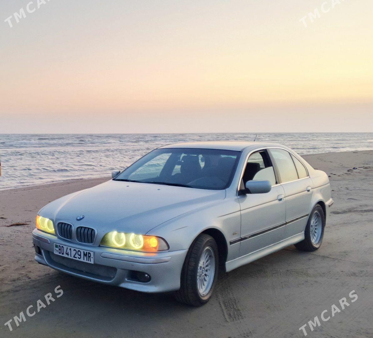 BMW E39 2000 - 130 000 TMT - Байрамали - img 1