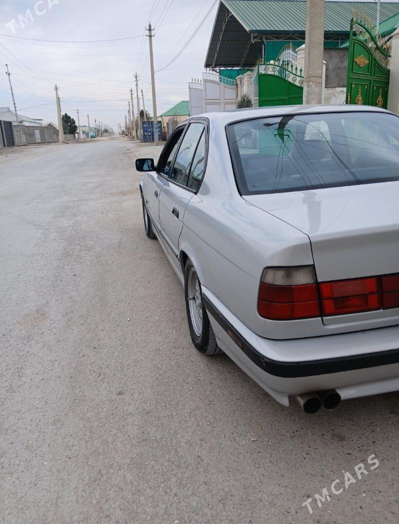 BMW 528 1992 - 78 000 TMT - Анев - img 1