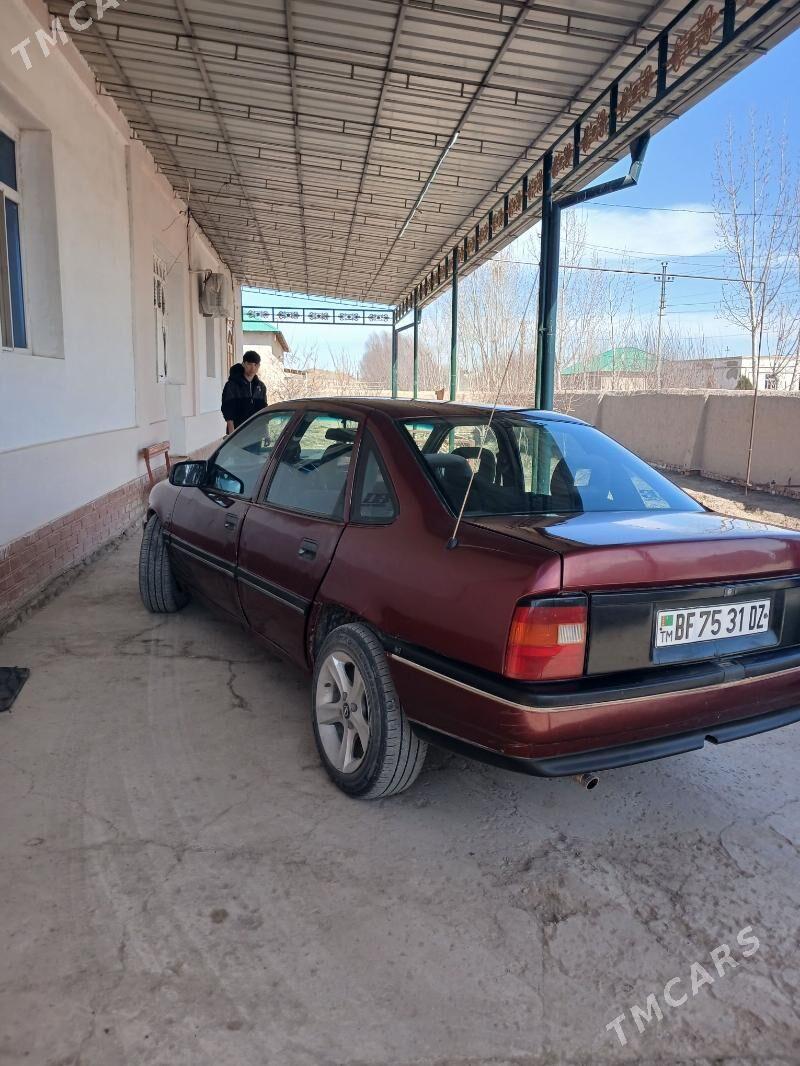 Opel Vectra 1992 - 40 000 TMT - Шабатский этрап - img 1