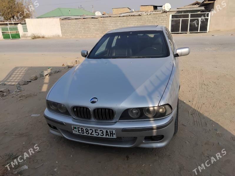 BMW E39 2002 - 125 000 TMT - Ак-Бугдайский этрап - img 1