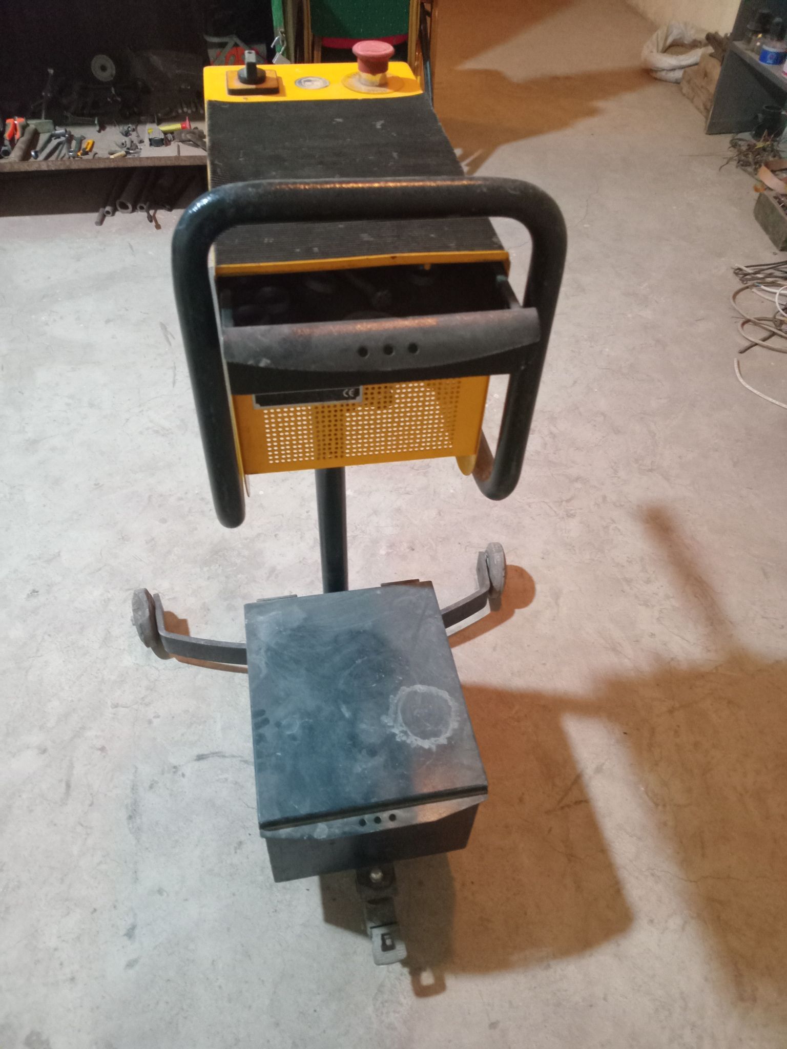 Diska gyryan 10 000 TMT - Кëши - img 1