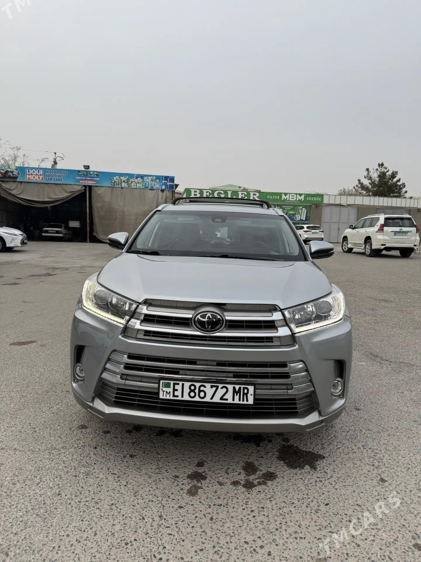 Toyota Highlander 2018 - 500 000 TMT - Мары - img 1