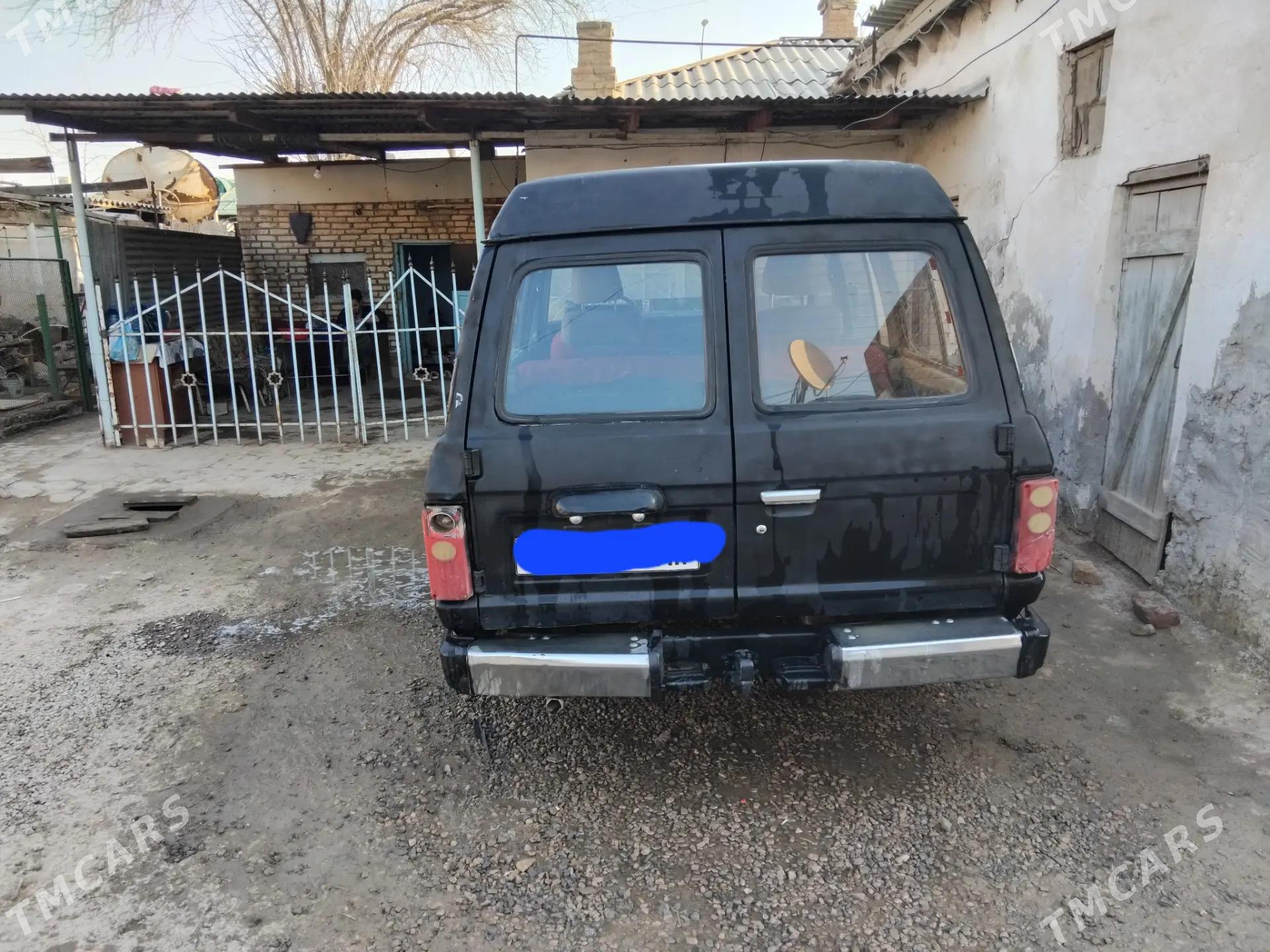 Toyota Land Cruiser 1992 - 32 000 TMT - Байрамали - img 1