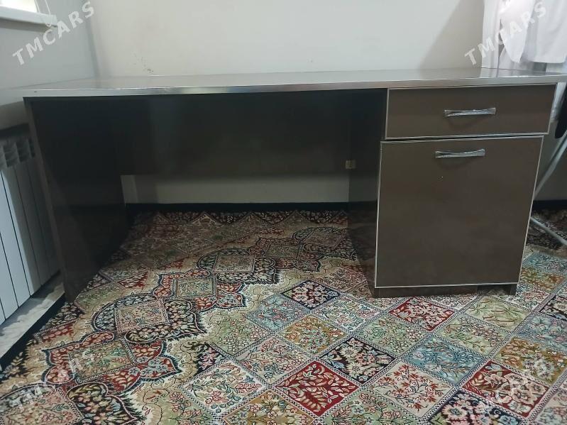 stol kampuyuter - Гуртли - img 1