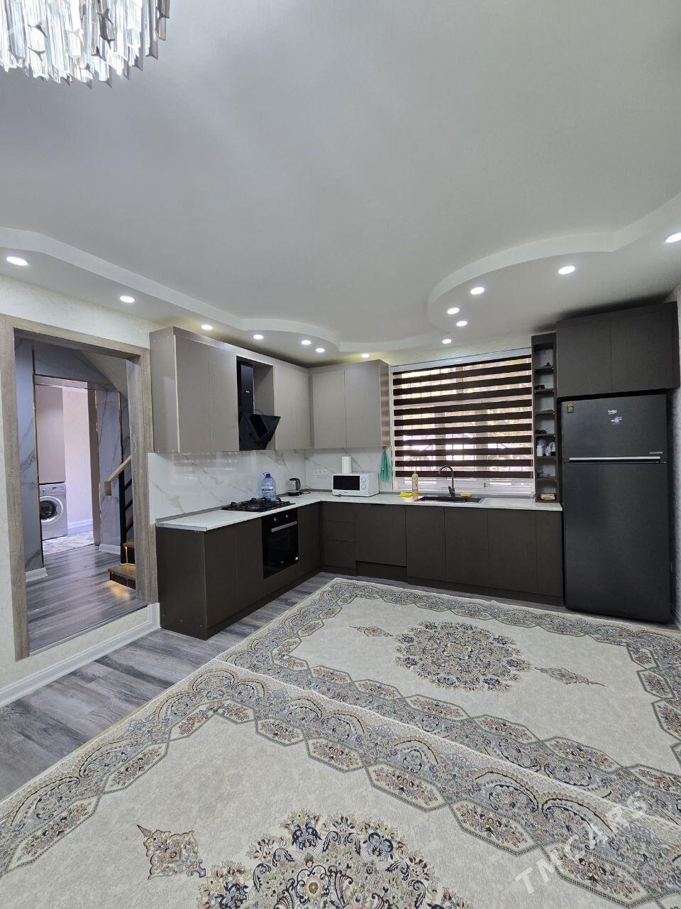 Kottedj 6mkr. 4 v 3 komnaty - Aşgabat - img 1