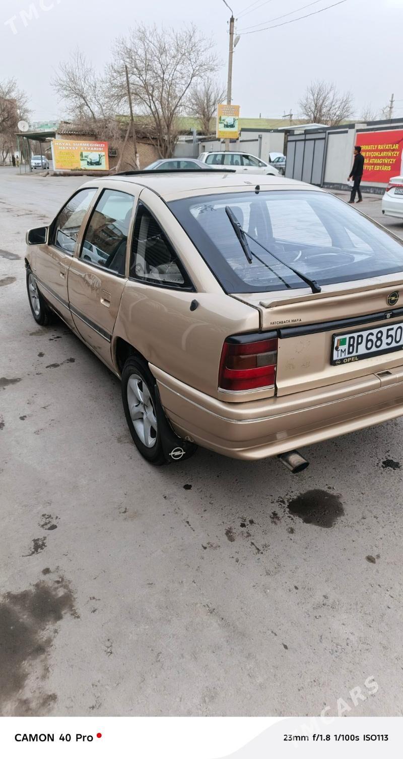 Opel Vectra 1990 - 45 000 TMT - Mary - img 1