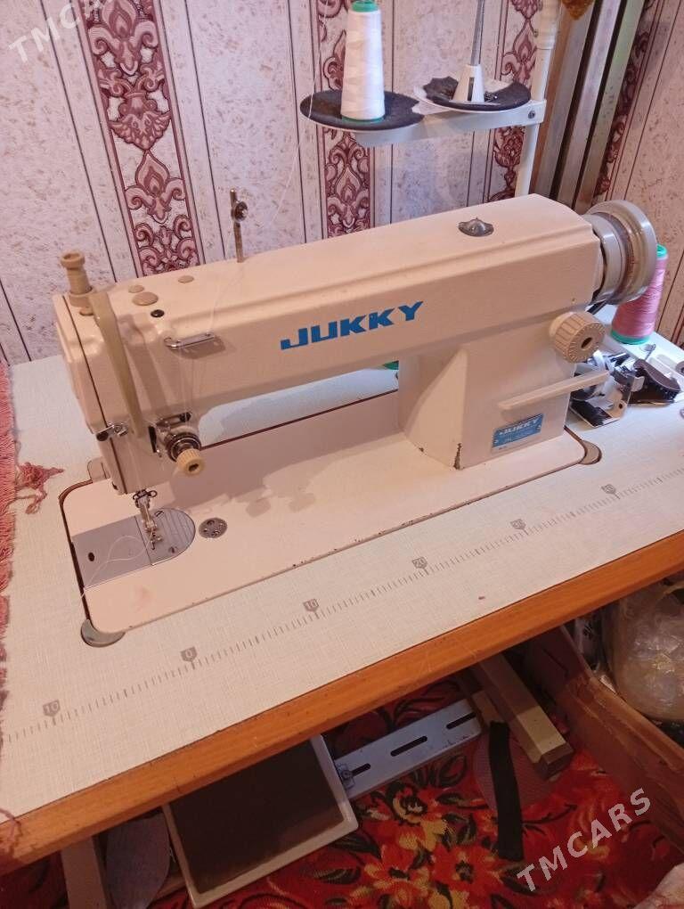 Juki mashyn averlok satilik - Туркменабат - img 1