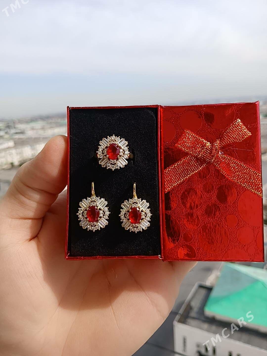 kumus gyzyl cayylan komplekt - Ашхабад - img 1