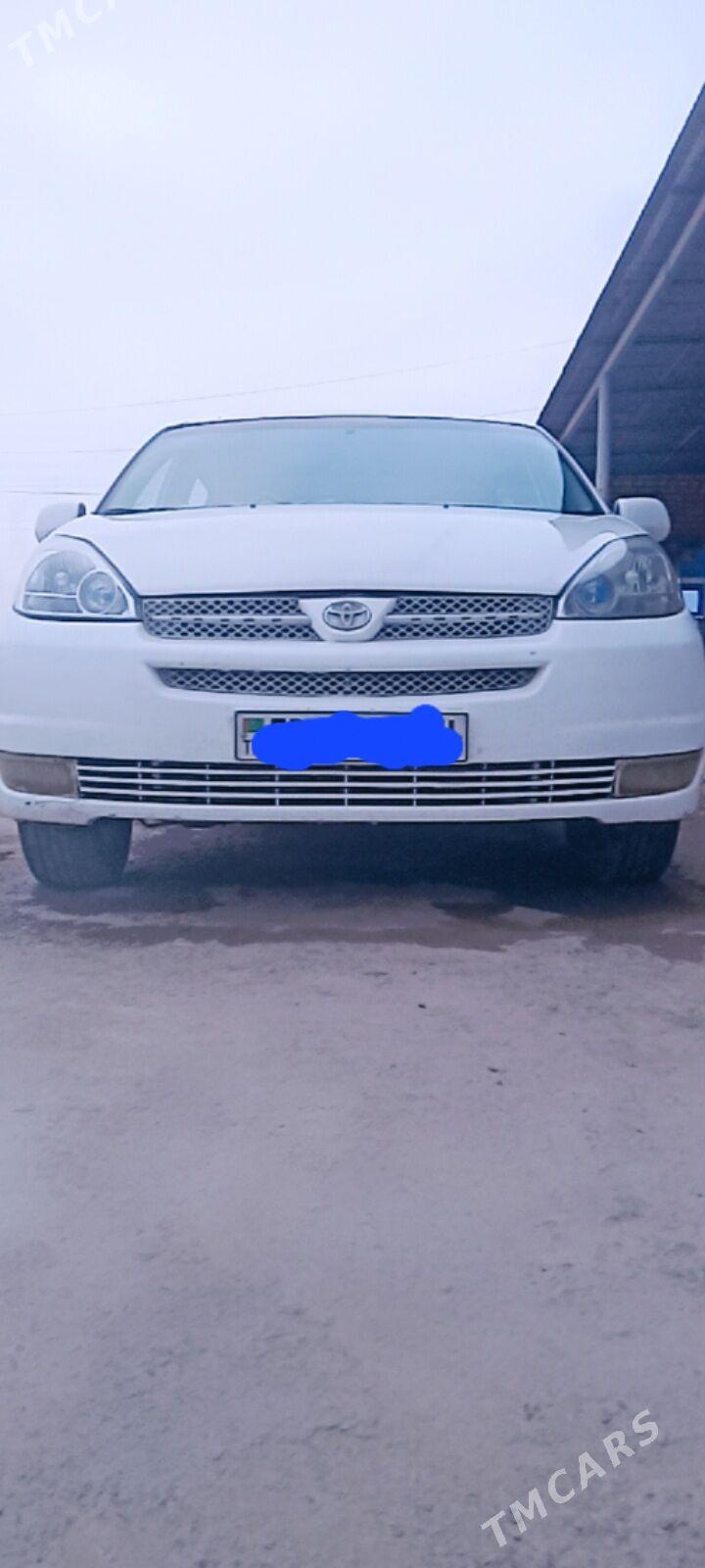 Toyota Sienna 2004 - 250 000 TMT - Sarahs - img 1