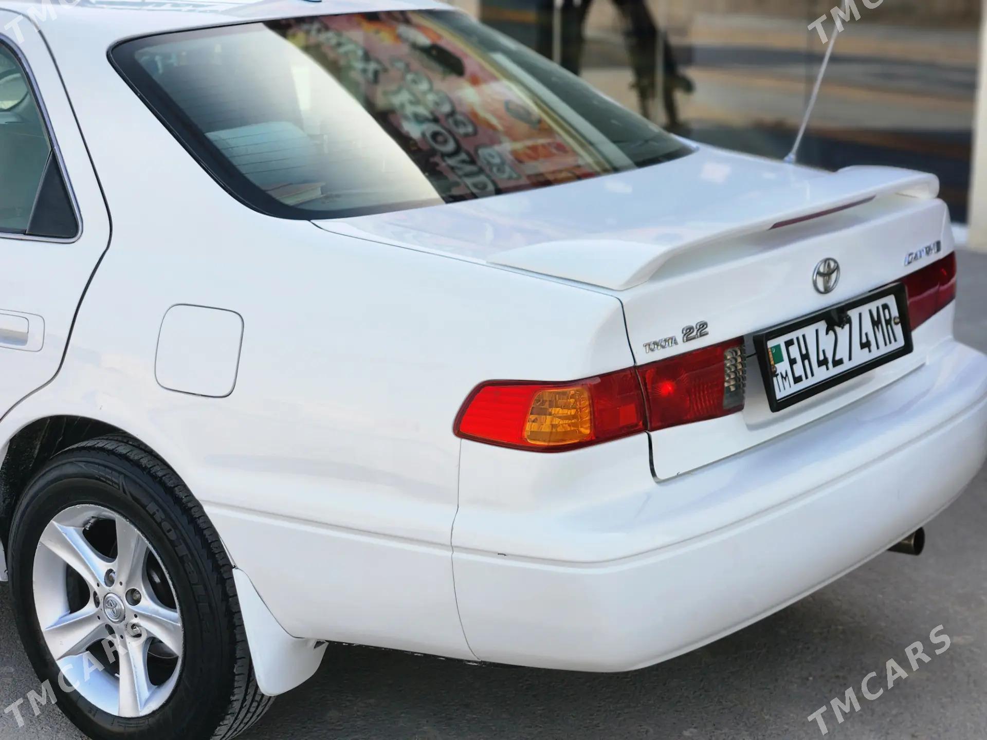 Toyota Camry 2000 - 170 000 TMT - Мары - img 1