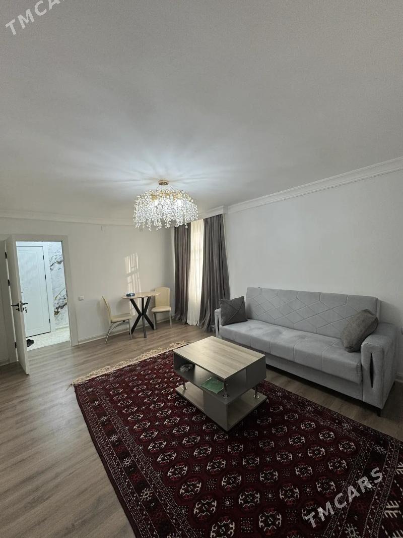 Eyesinden Satlyk Kwartira - Aşgabat - img 1