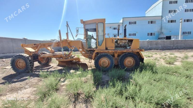 Komatsu HD605-8 2005 - 530 000 TMT - Ашхабад - img 1