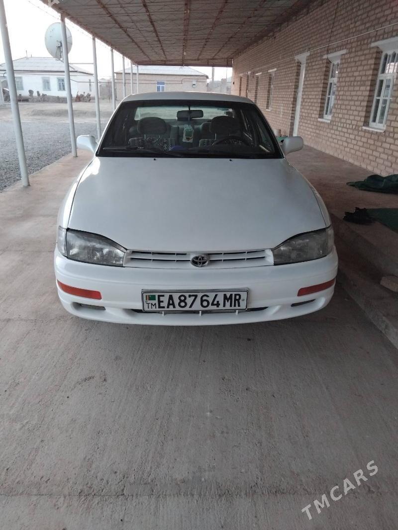 Toyota Camry 1994 - 96 000 TMT - Векильбазар - img 1