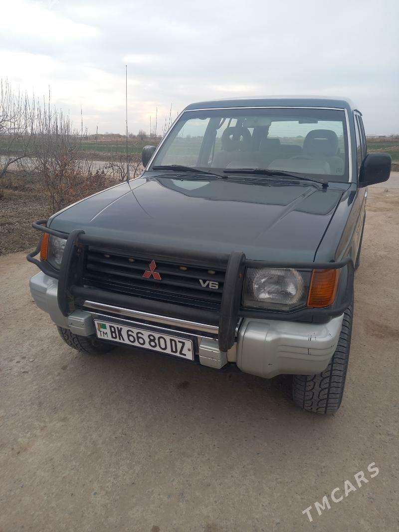 Mitsubishi Montero 1995 - 115 000 TMT - Шабатский этрап - img 1