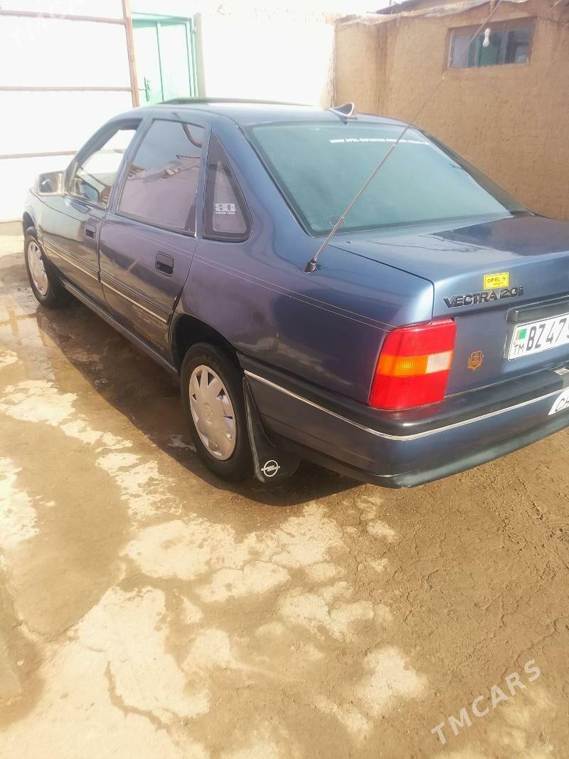 Opel Vectra 1989 - 32 000 TMT - Boldumsaz - img 1