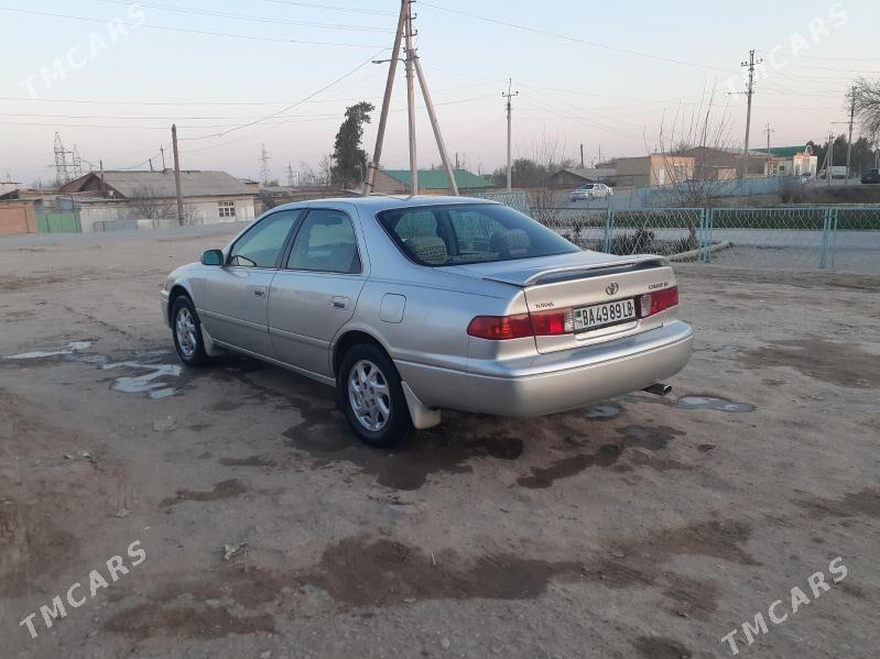 Toyota Camry 2001 - 172 000 TMT - Halaç - img 1