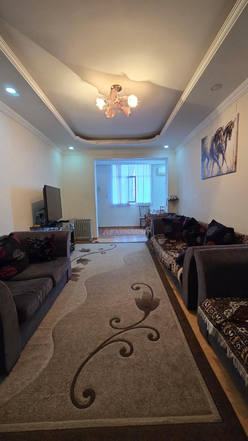 11-mikr 3-komnat - 11 мкр - img 1