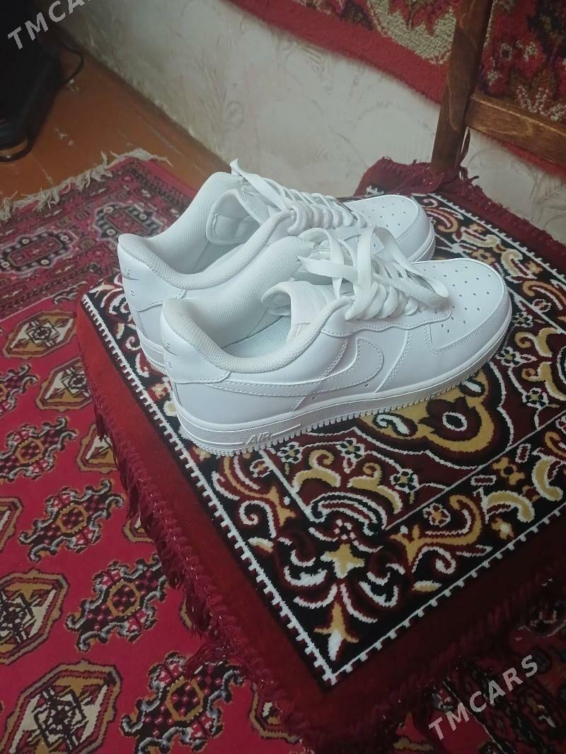 красовки - Türkmenabat - img 1