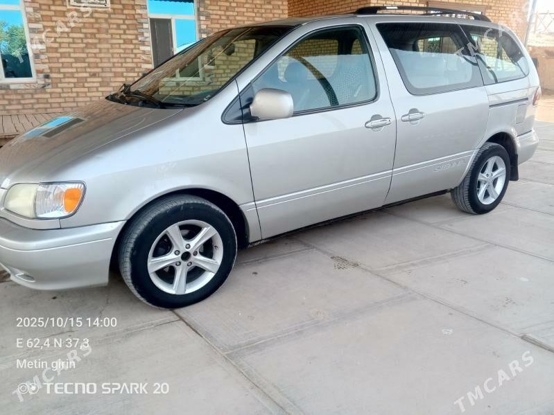 Toyota Sienna 2003 - 200 000 TMT - Ýolöten - img 1