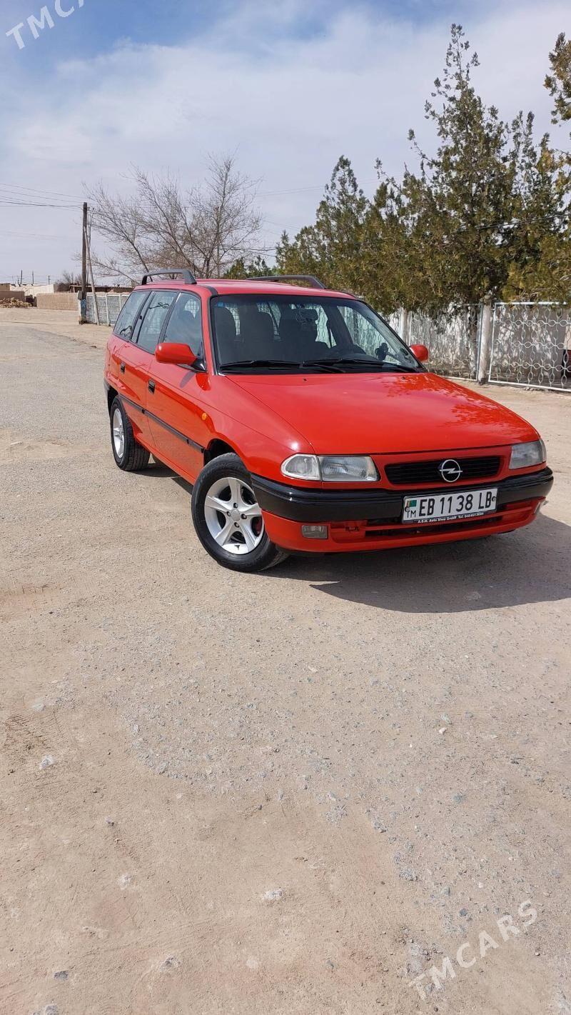 Opel Astra 1996 - 75 000 TMT - Дарганата - img 1