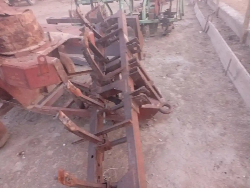 teleska,cizel,plug,seyalka 6 000 TMT - Sakar - img 1
