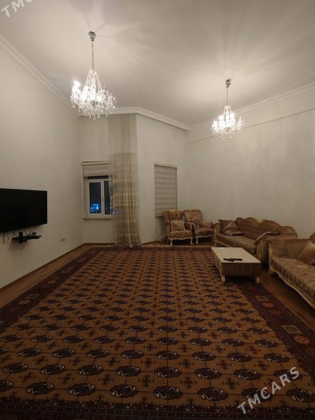 Sawediski - ул. Советская (Гарашсызлык шаёлы) - img 1