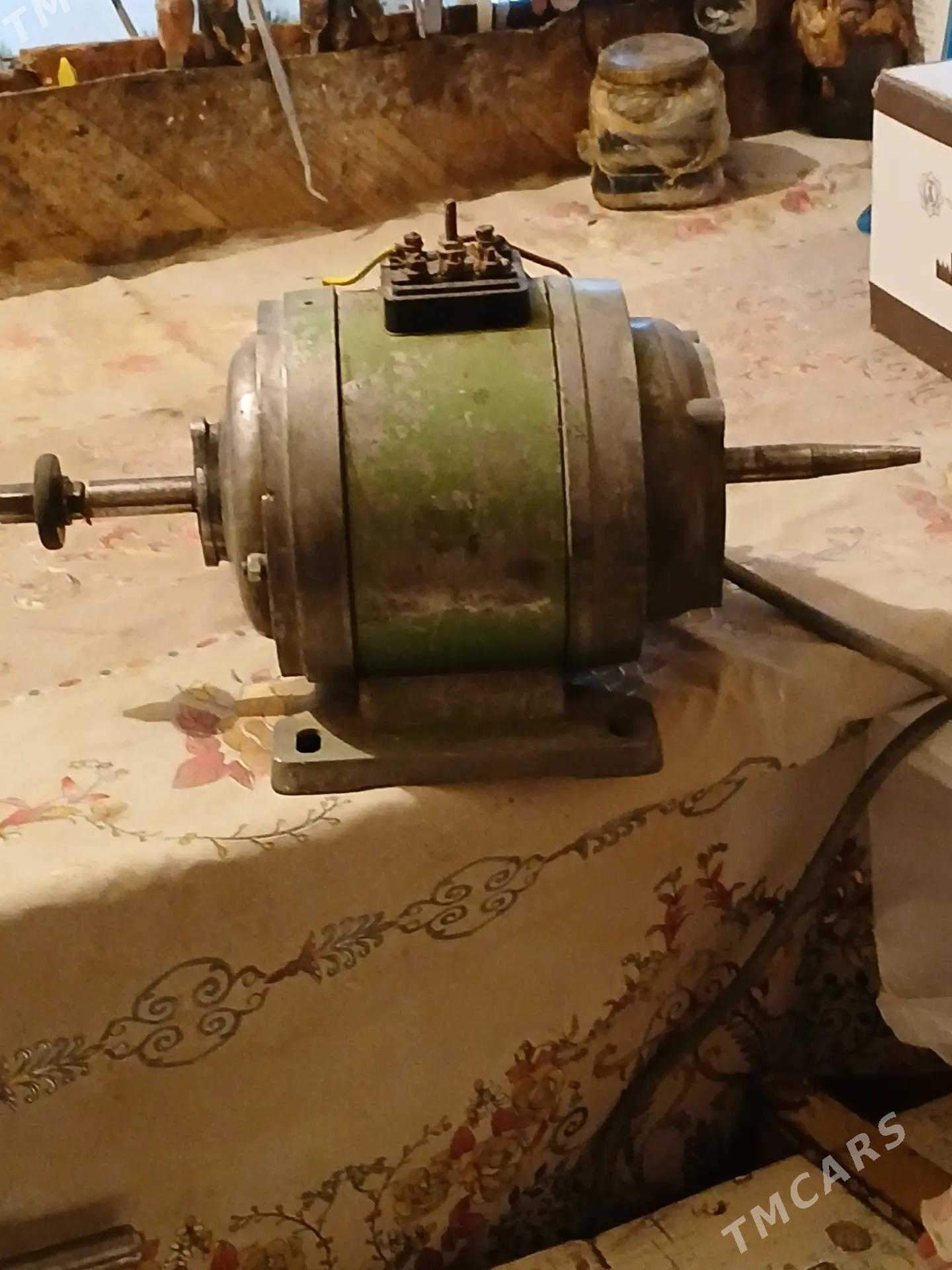 Diş tehnikler üçi şleýf motor - Кака - img 1