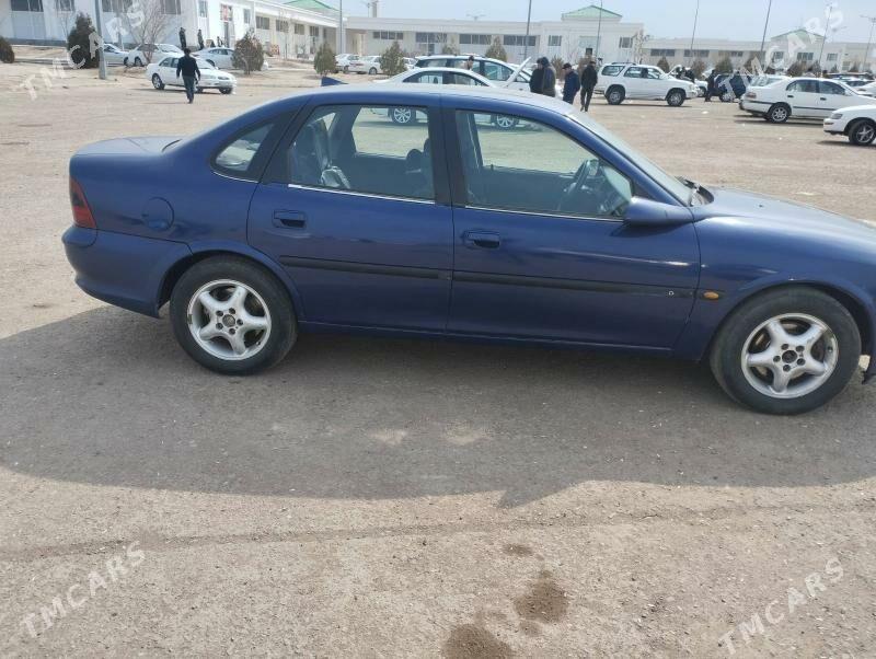 Opel Vectra 1996 - 46 000 TMT - Гурбансолтан Едже - img 1