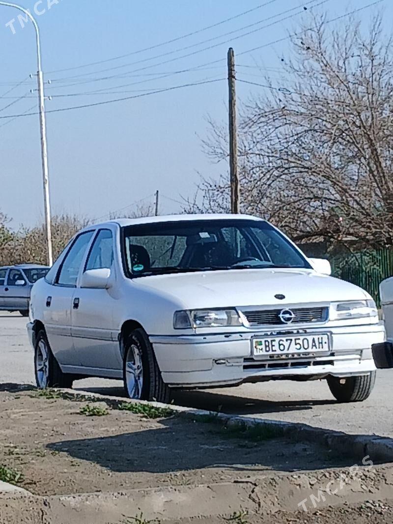 Opel Vectra 1992 - 42 000 TMT - Бахарден - img 1