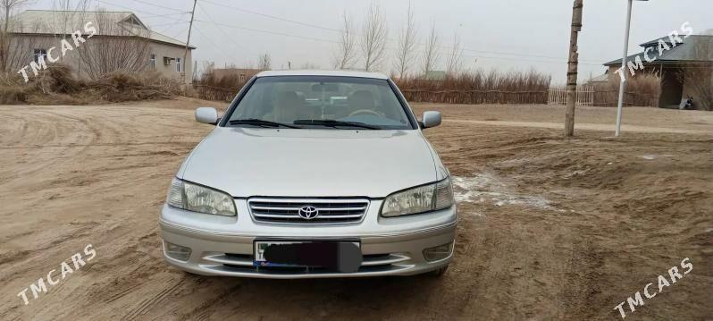 Toyota Camry 2000 - 170 000 TMT - етр. Туркменбаши - img 1