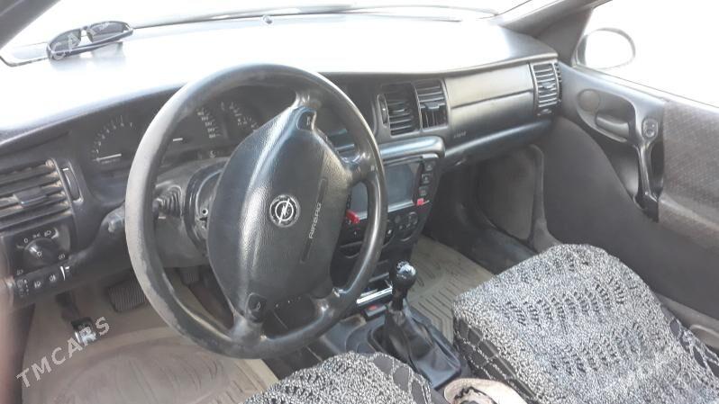 Opel Vectra 1997 - 50 000 TMT - Дянев - img 1