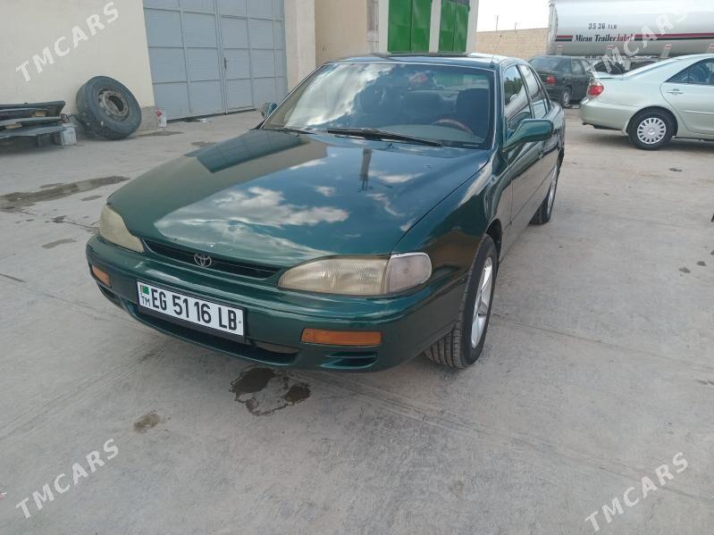 Toyota Camry 1995 - 110 000 TMT - Saýat - img 1