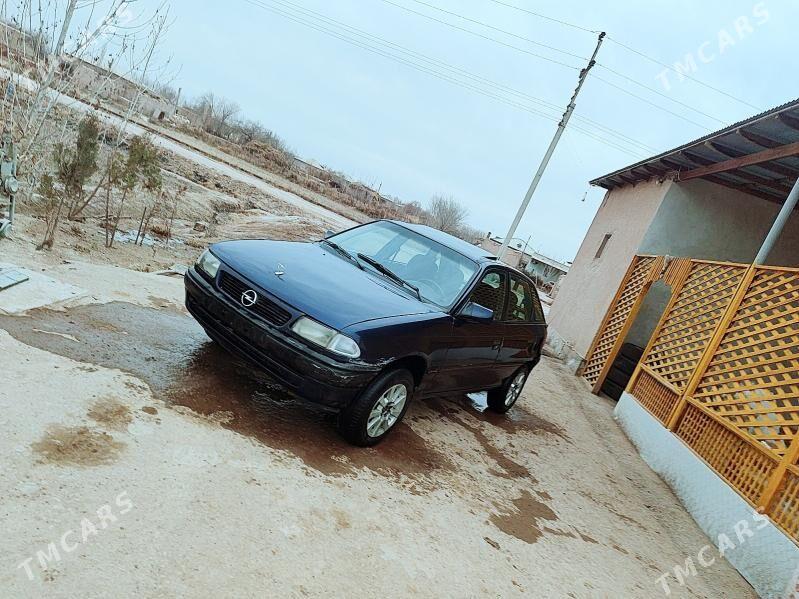 Opel Astra 1994 - 42 000 TMT - Губадаг - img 1