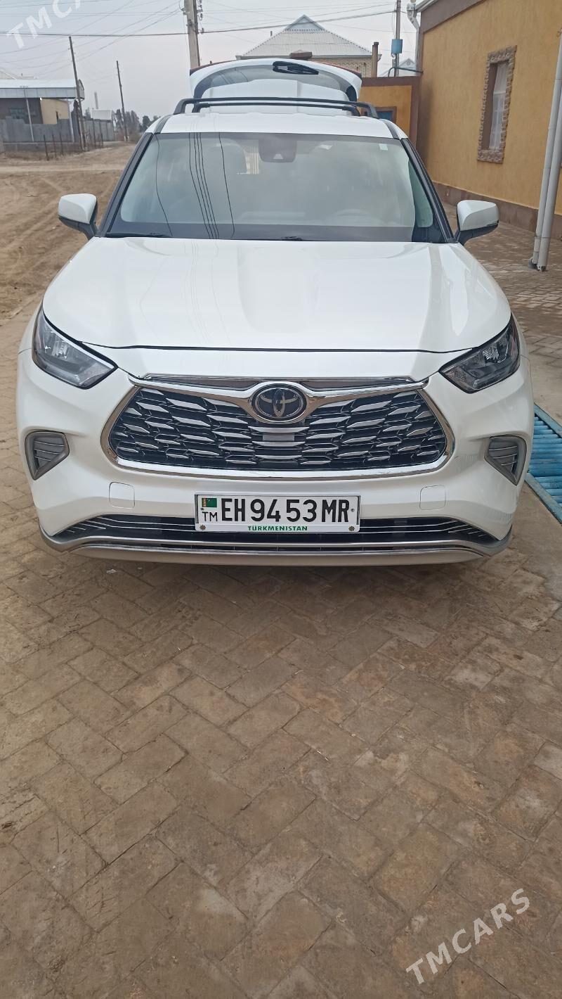 Toyota Highlander 2020 - 615 000 TMT - Байрамали - img 1