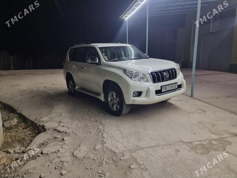 Toyota Land Cruiser Prado 2011 - 470 000 TMT - Губадаг - img 1