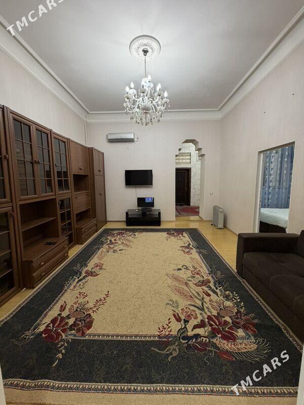 Kreyine jay 1 etaj 3kom.T-dwor - Türkmenbaşy - img 1