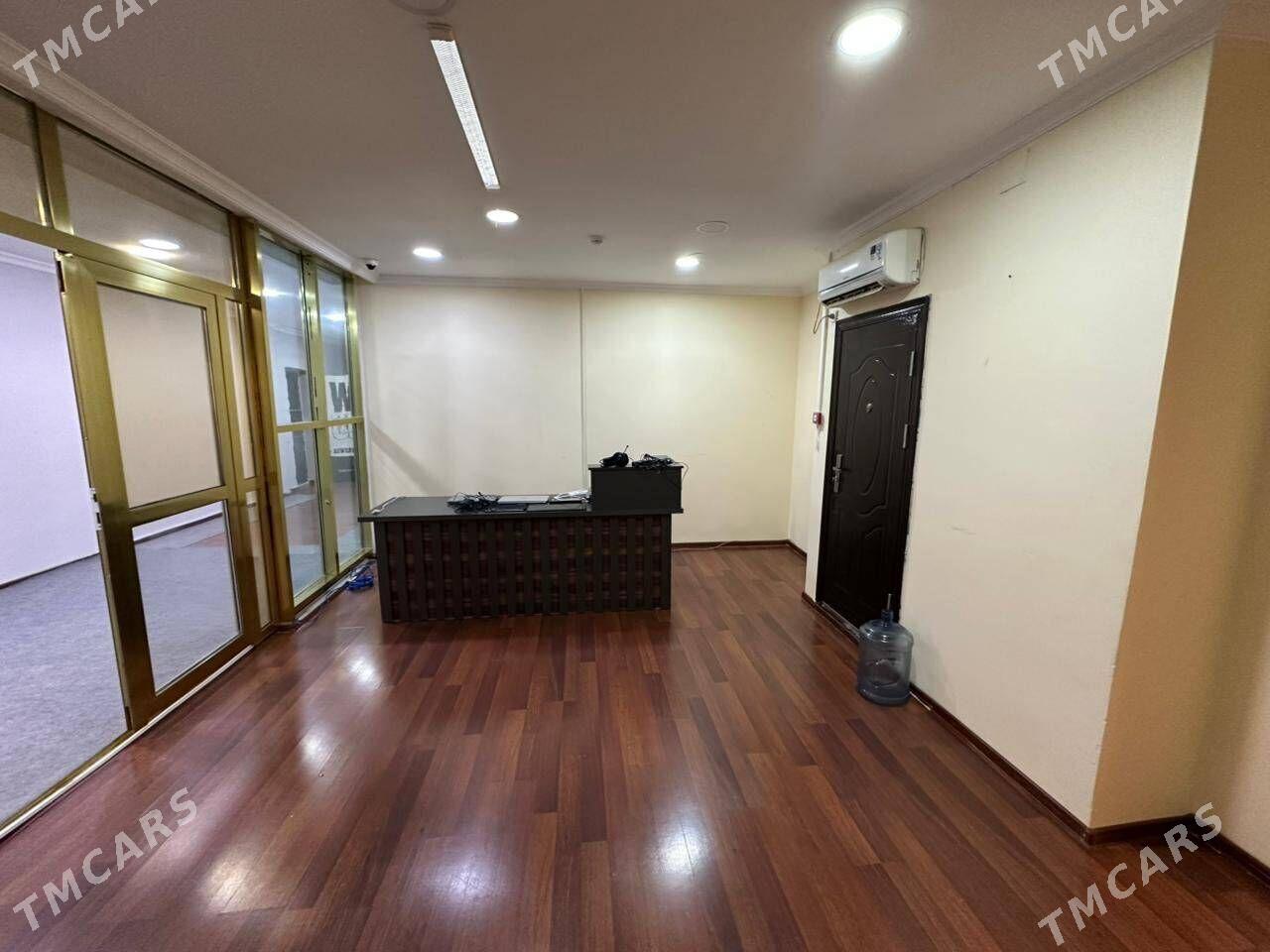 МИР 4 ОФИС 120м² - Мир 4 - img 1