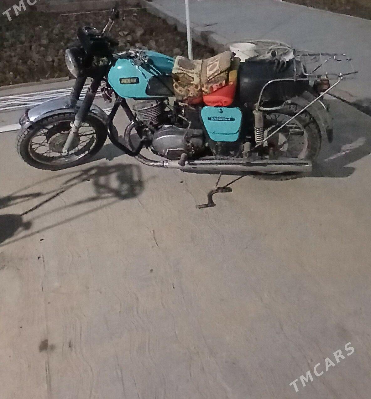 Iž Planeta 4 1987 - 8 000 TMT - Саят - img 1