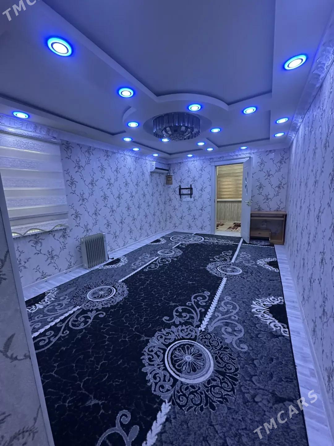 Продаю Хитровка 3/3 этаж 1 км - Aşgabat - img 1